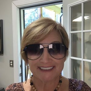 Meet your Posher, Tracy